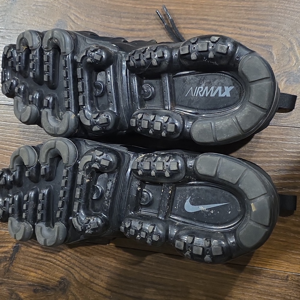 Men's In Good Condition Size 13 NIKE VAPORMAX. - Picture 7 of 12